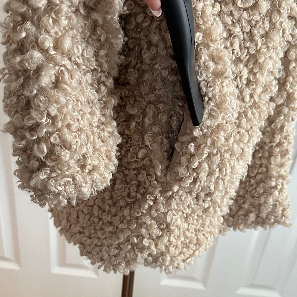 For The Republic Tan Curly Faux Fur Teddy Sherpa Bouclé Cozy Boho Jacket Size M - Picture 8 of 17
